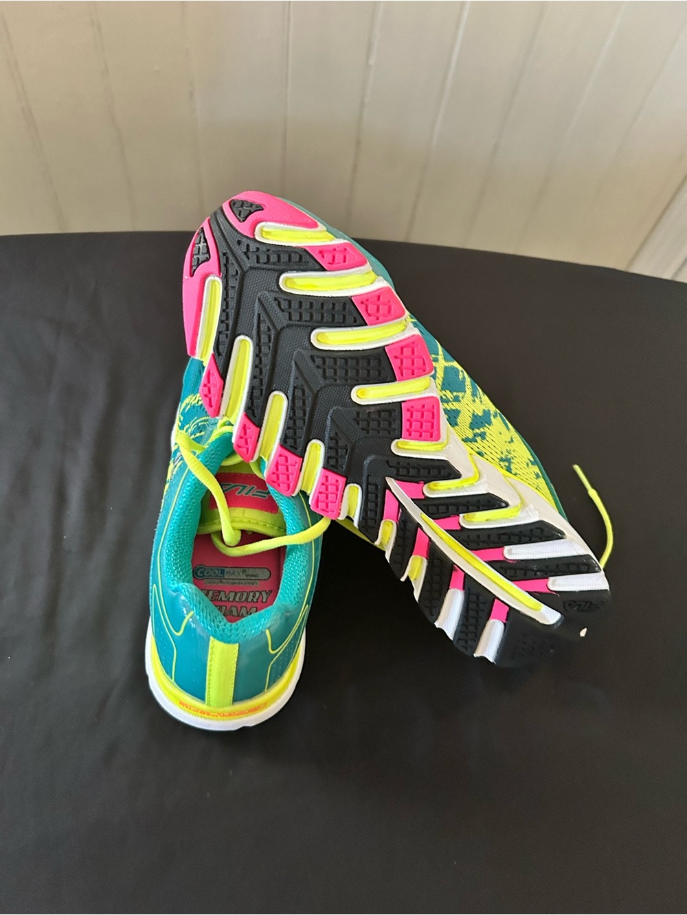 NWT FILA Turbo Fuel Athletic Running Shoes/Sneakers/Teal-Yellow/Woman’s 7.5 - Picture 5 of 5